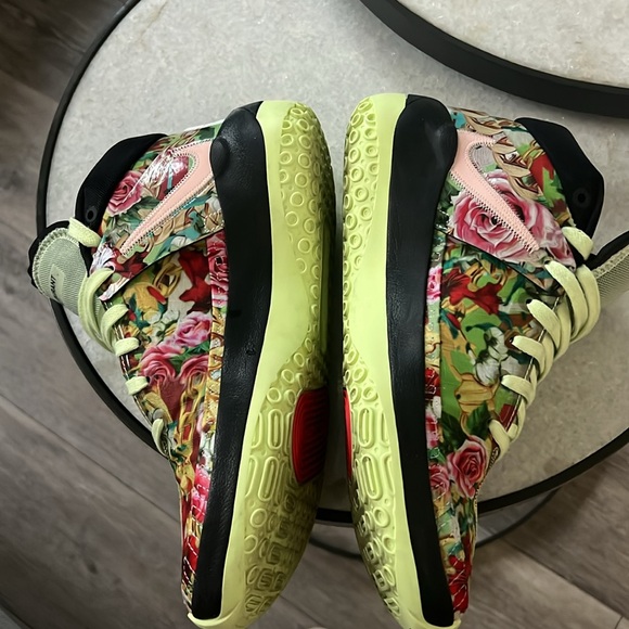 Nike KD NBA 2K20 Special Edition Size 9 - Picture 2 of 4